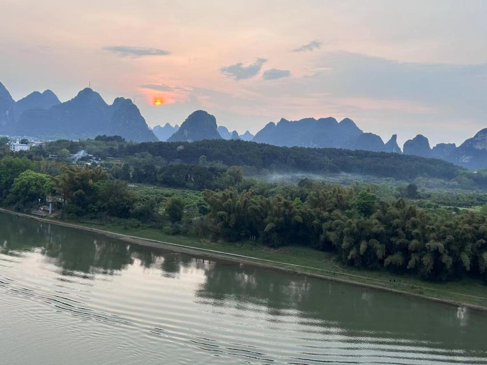 Yangshuo River Lodge Hotel-Free Pick Up From Yangshuo Area Over Three Nights エクステリア 写真